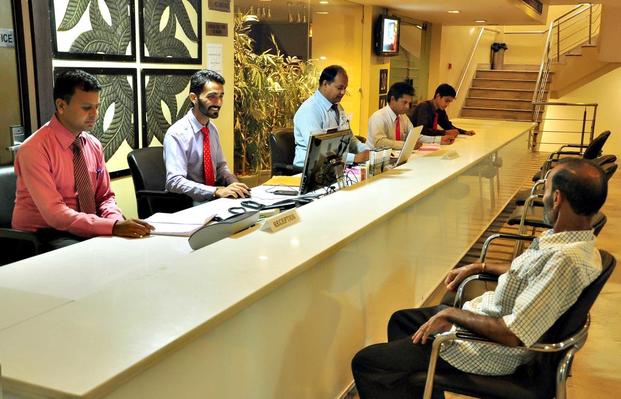 Hotel Unite Pathankot Luaran gambar