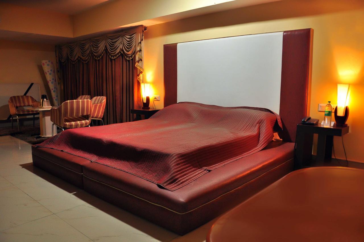 Hotel Unite Pathankot Luaran gambar